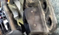 CrackedlooseEnginemounting.jpg