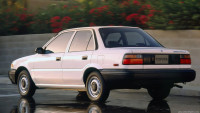 Toyota-Corolla-VI-Sedan-2.jpg